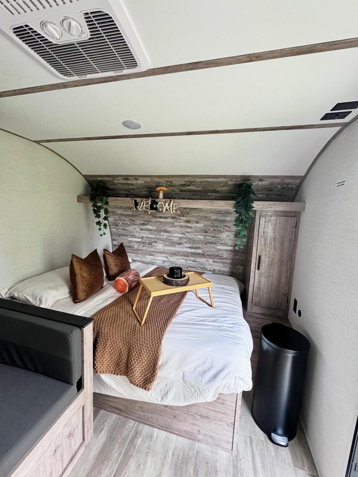 Cozy Rv Trailer Villa Fort Lauderdale Exterior photo